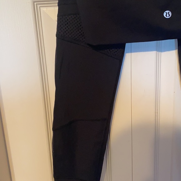 Textured and patterned black Lulu tights! - Picture 2 of 3